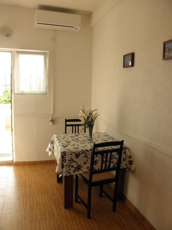 Apartments Babic Новаля Екстер'єр фото