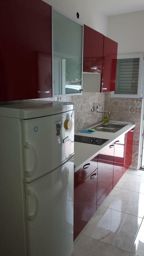 Apartments Babic Новаля Екстер'єр фото